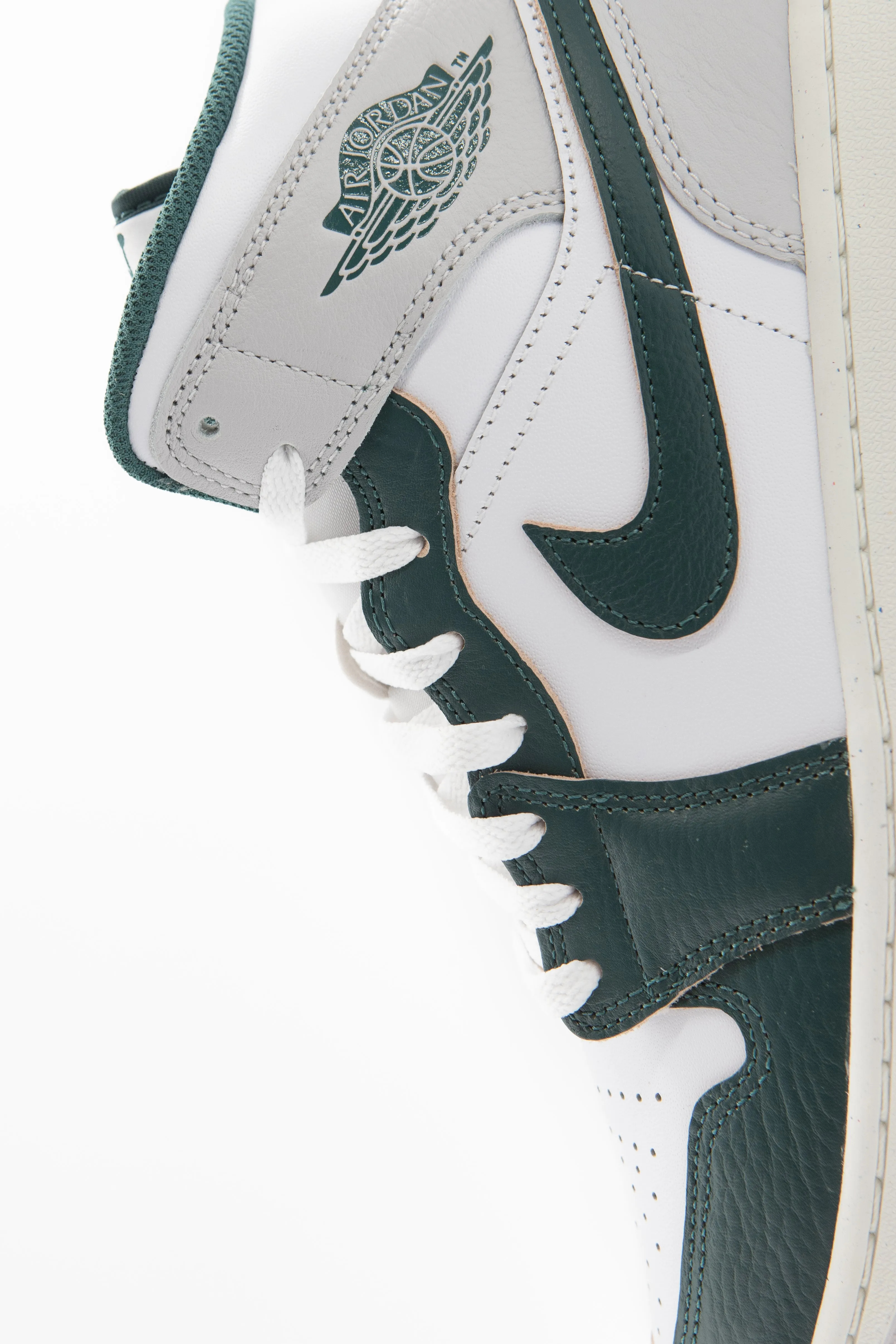 Air Jordan 1 Mid SE 'White/Oxidized Green'