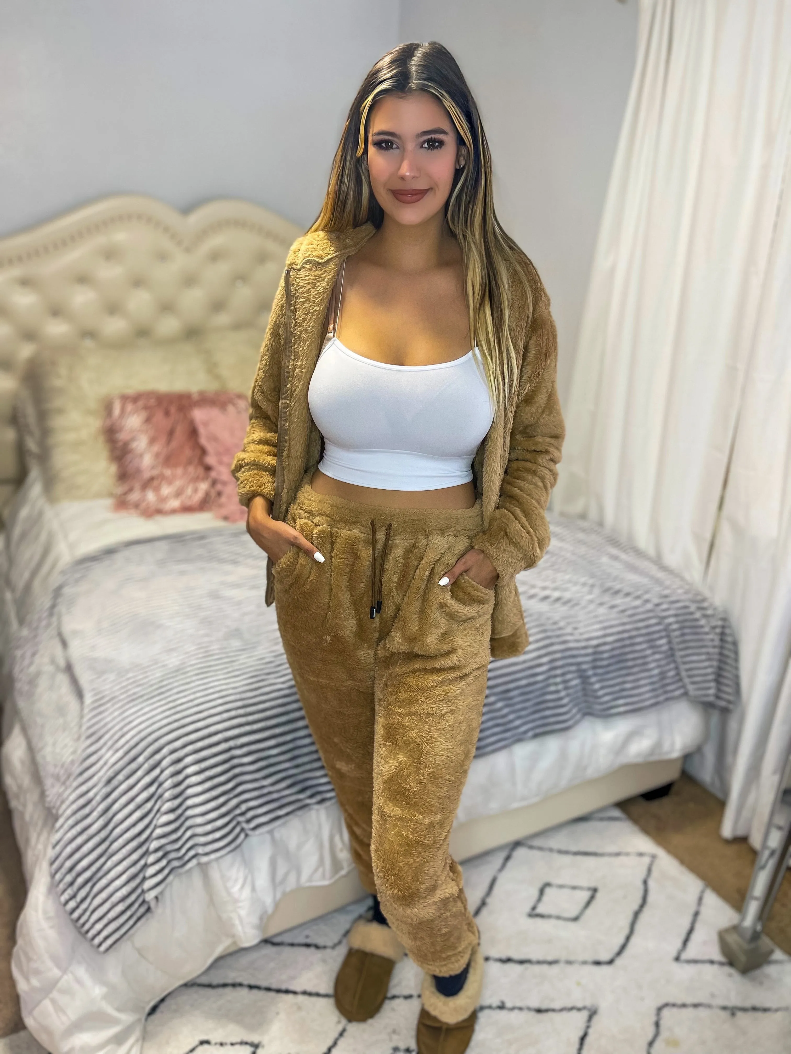 Cozy Connection Faux Fur Jogger Set - Mocha