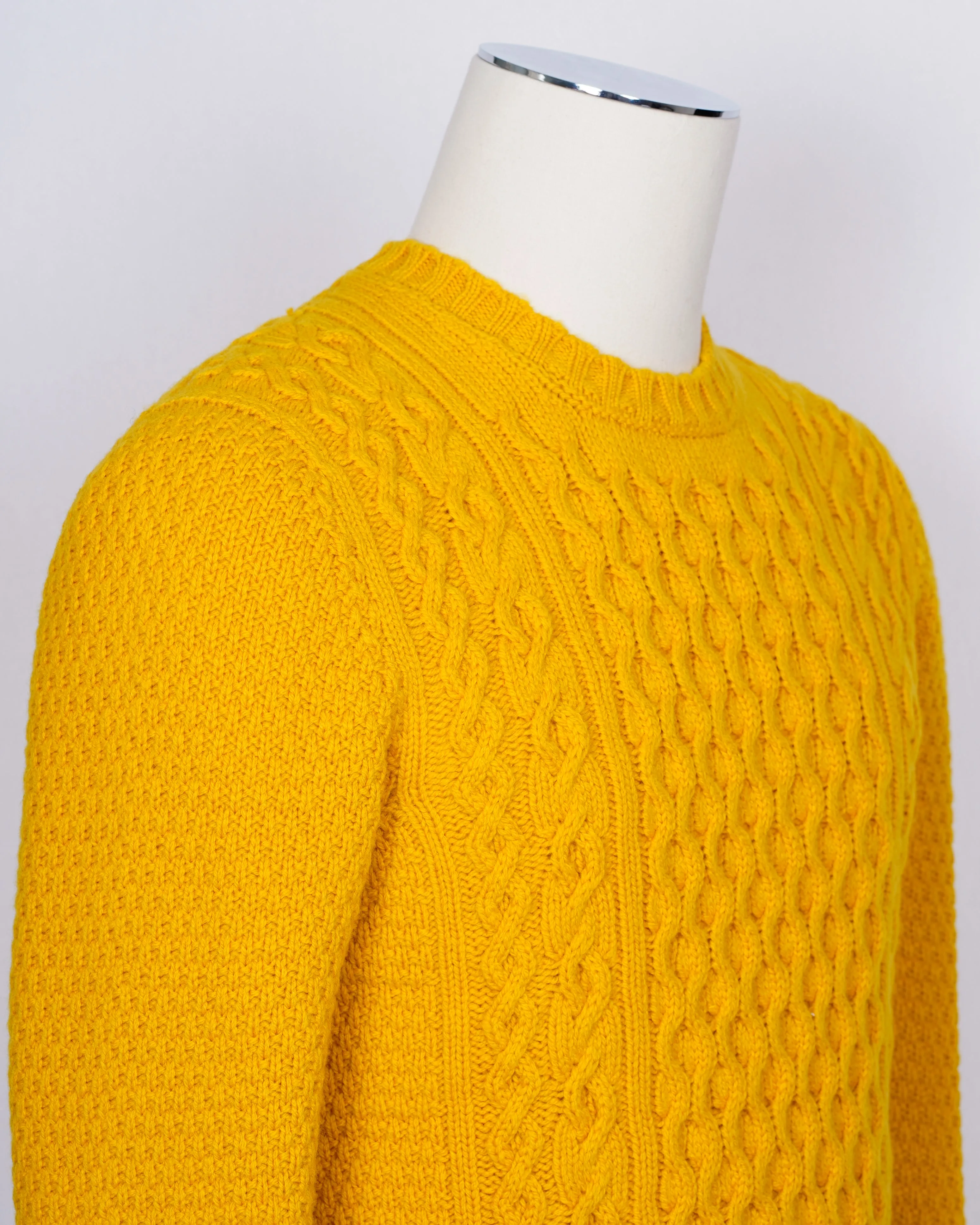 Drumohr Crew Neck Cable Knit / Yellow