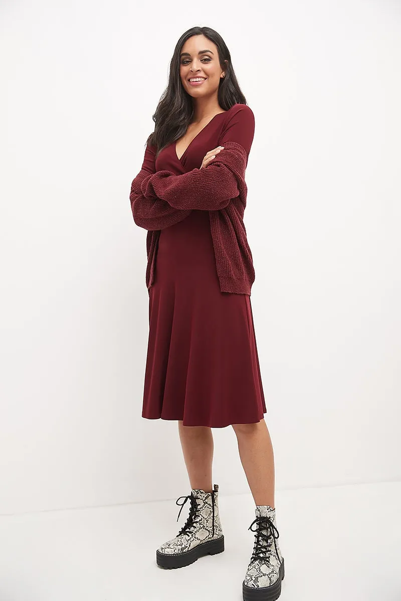 Form-fitting 3/4 Sleeve Dress with Ruching