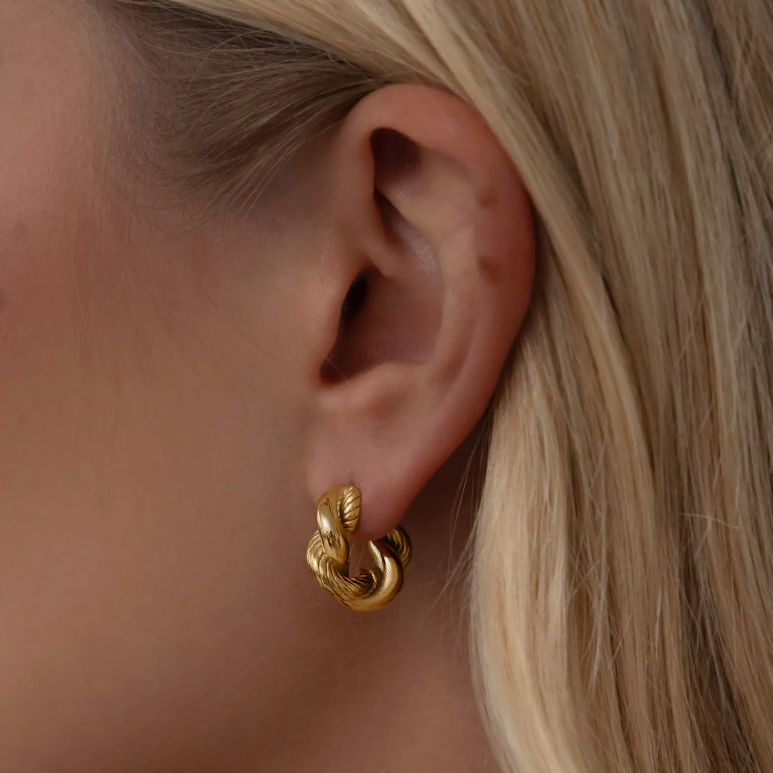 Freya Hoop Earrings