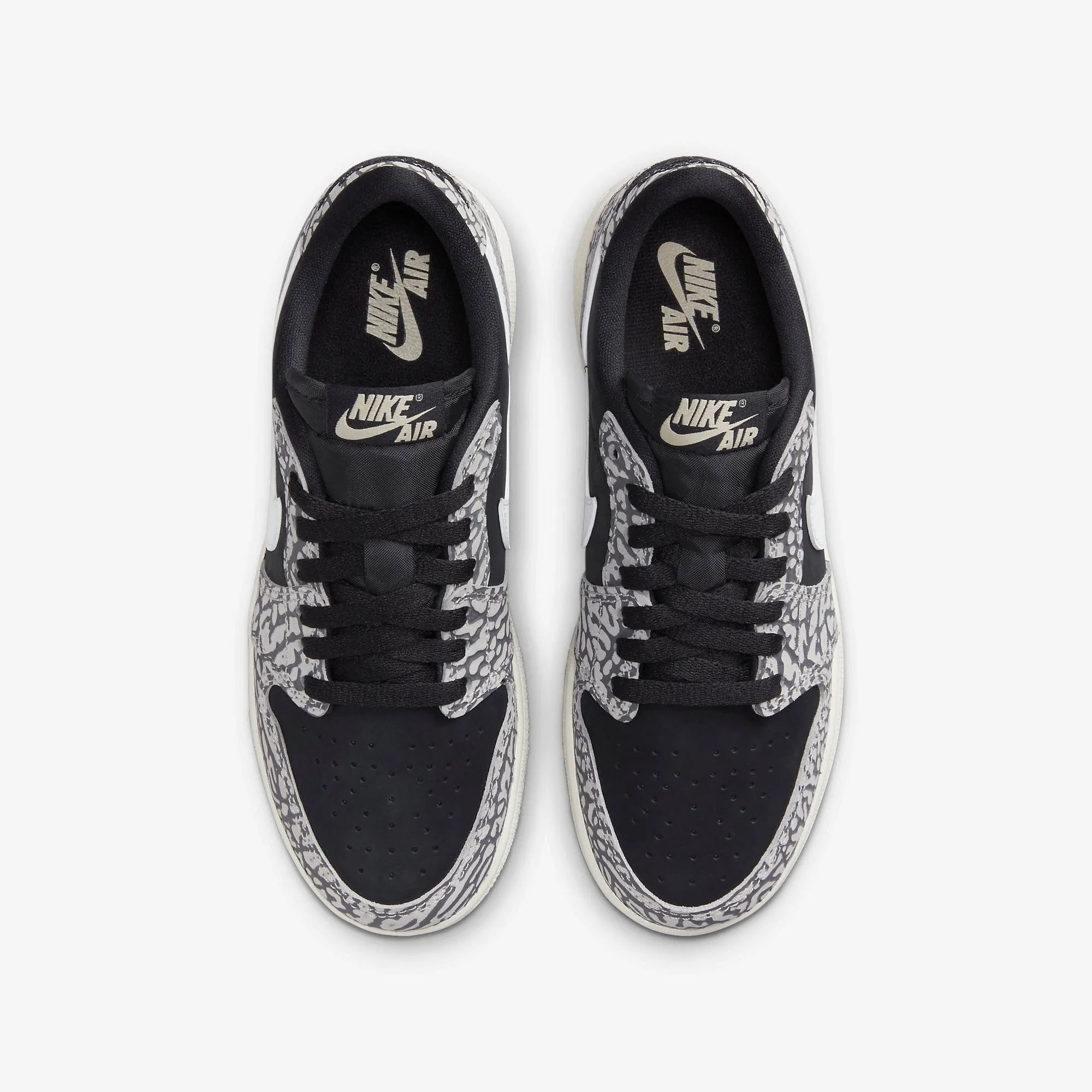 (GS) Air Jordan 1 Retro Low OG 'Black Cement' (2023) CZ0858-001