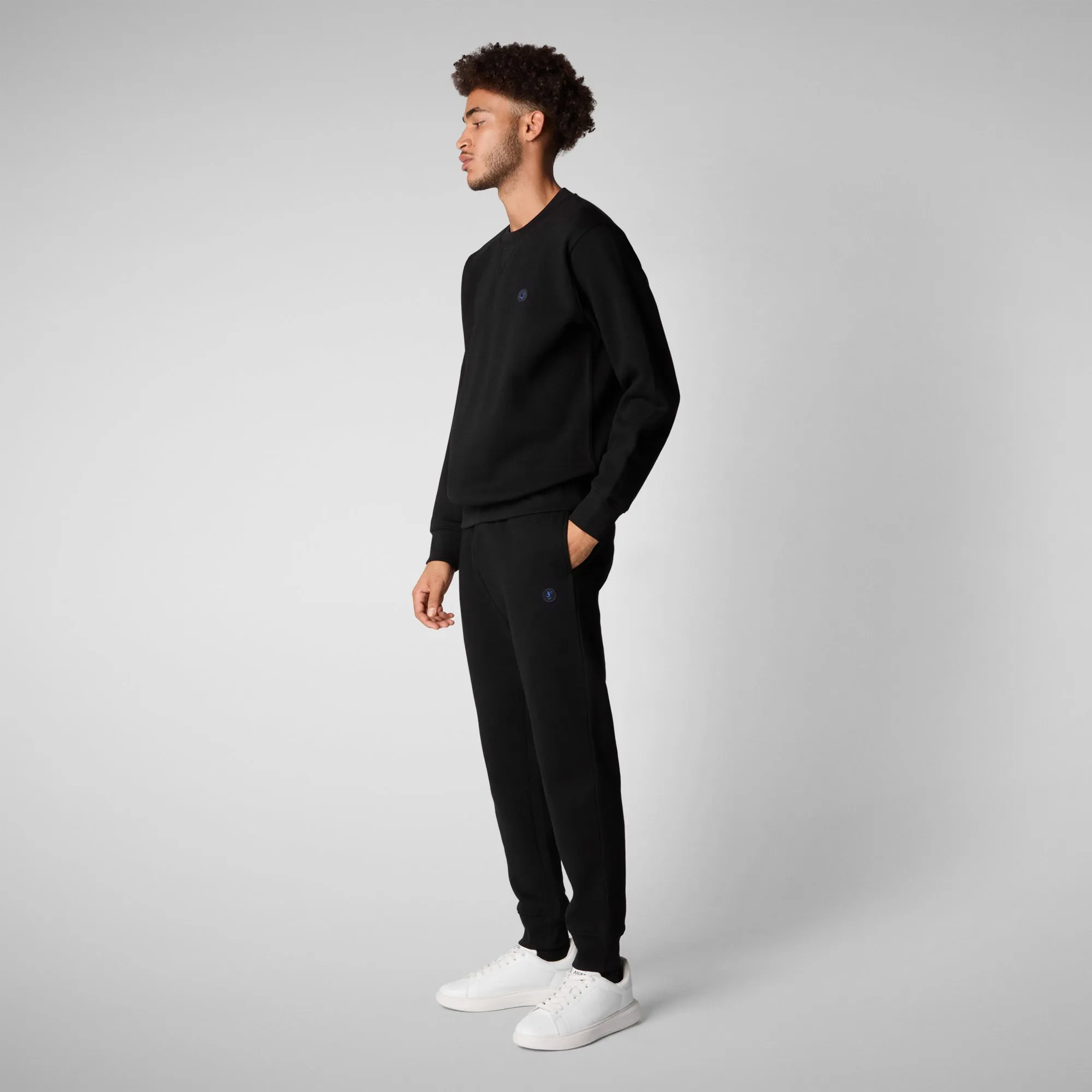 Man's basic jogger Favolus in black