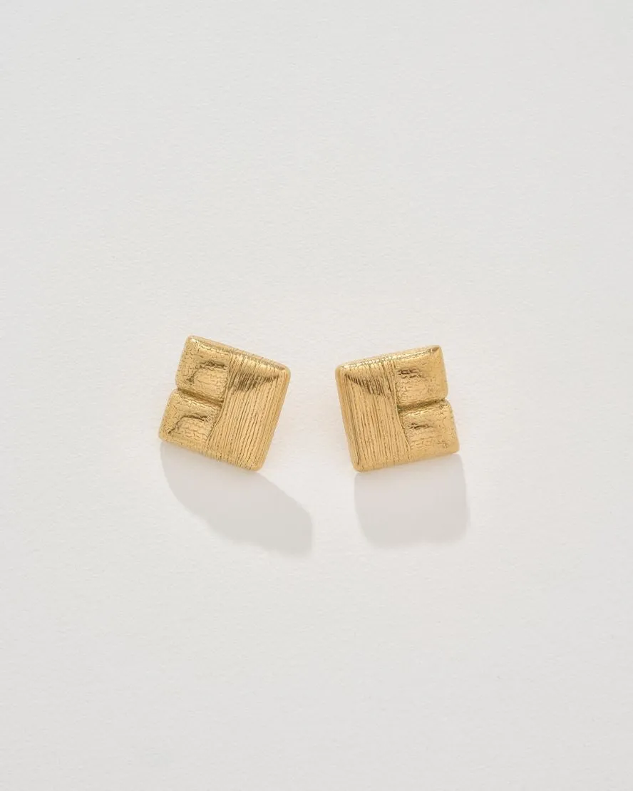 Nevaeh Earrings in Gold