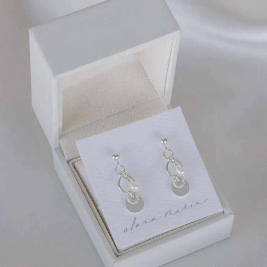 Tilly Freshwater Pearl Earrings - Silver